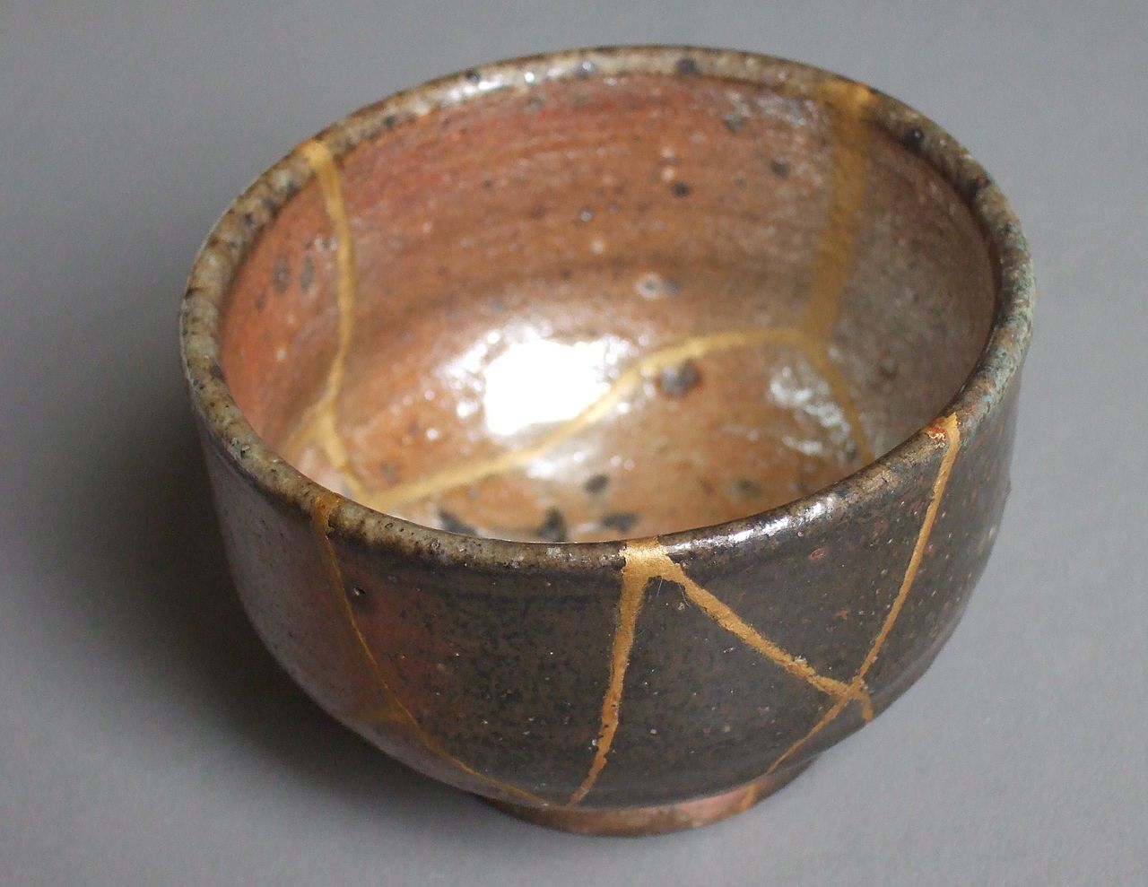 Отреставрированная чаша (автор: Haragayato, лицензия СС)