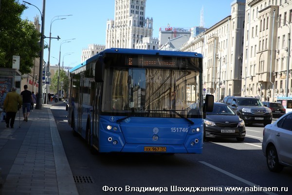 Автобус на Садовом кольце